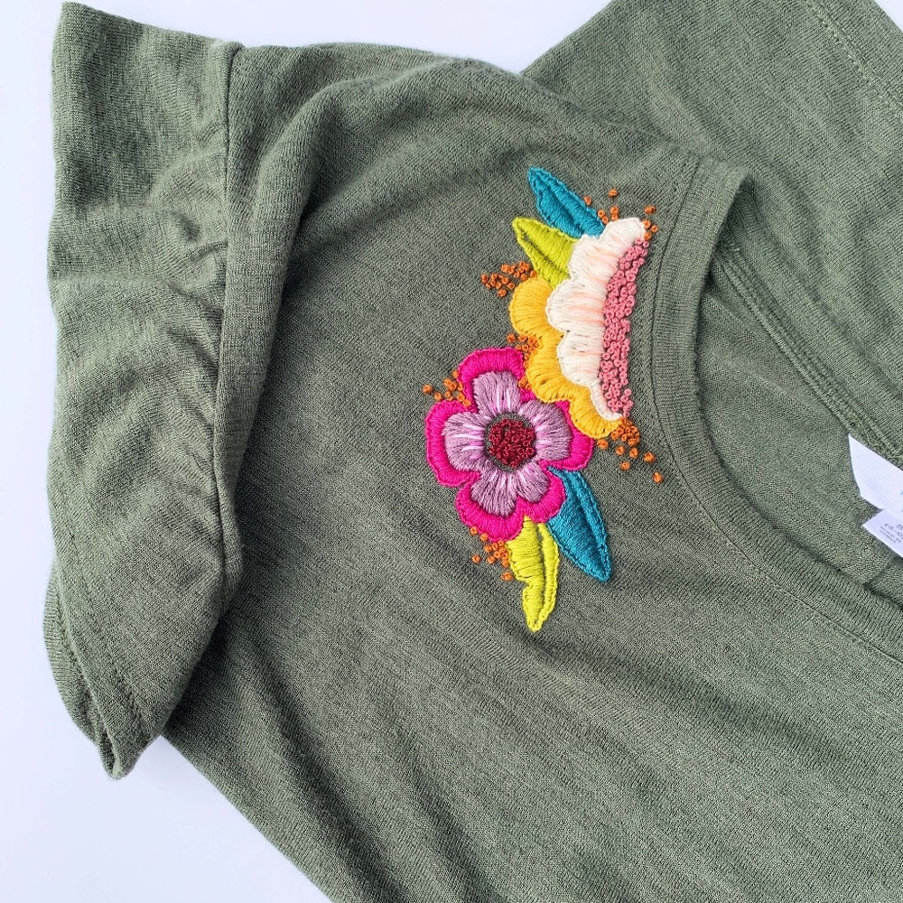 Hand Embroidered Ruffle Sleeve Tee Olive Green Floral Women's Size S Handmade